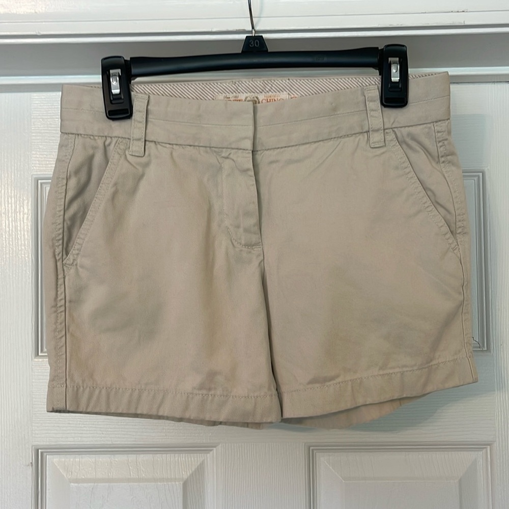 J Crew - classic twill beige chinos - 100% cotton - deep pockets - size 0